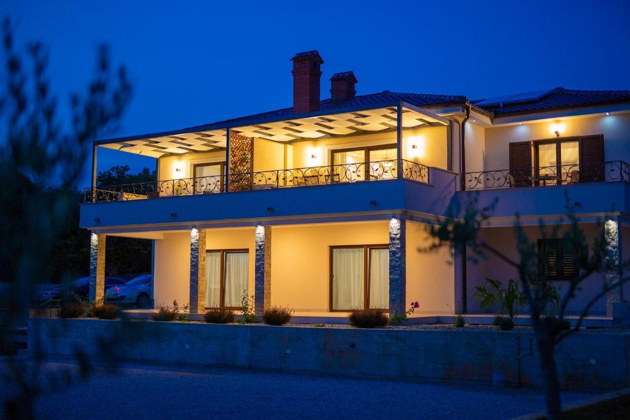 Luxury Apartments Villa Stina Pinezici  Luaran gambar