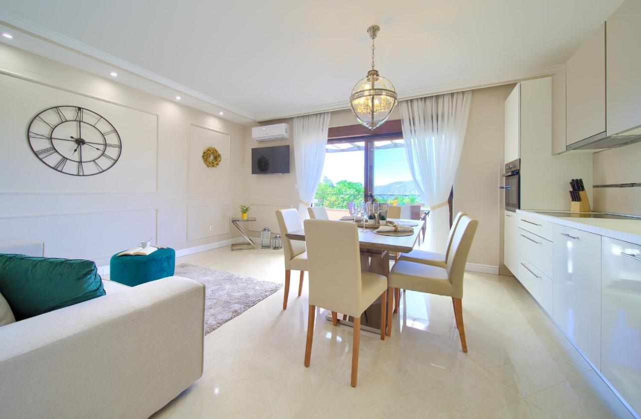 Luxury Apartments Villa Stina Pinezici  Luaran gambar