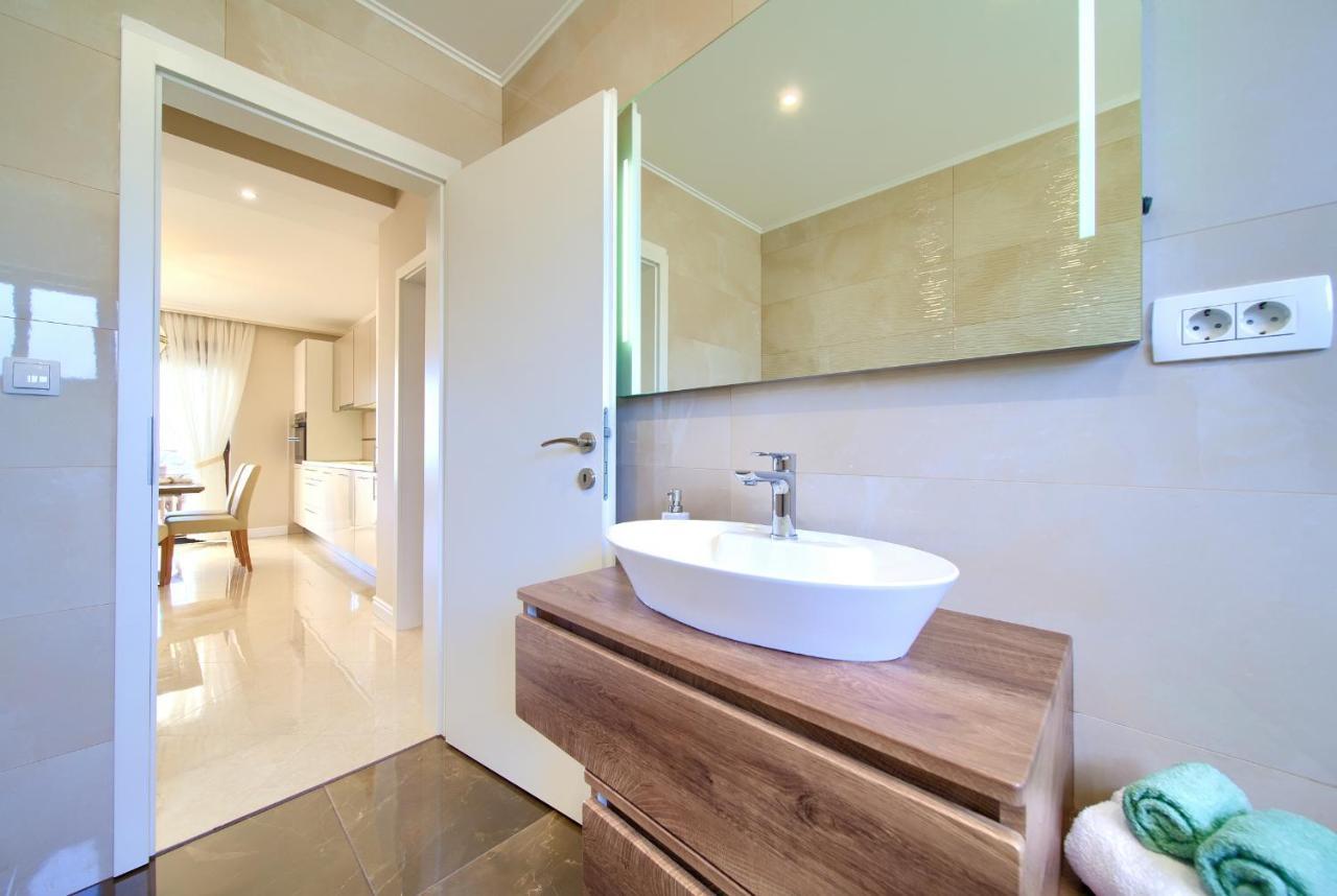 Luxury Apartments Villa Stina Pinezici  Luaran gambar